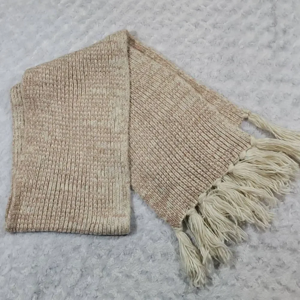 Vince Camuto Marled Shine Muffler Tasseled Scarf in Oatmeal Pink